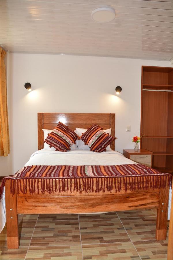 Hotel Inka Писак Екстериор снимка